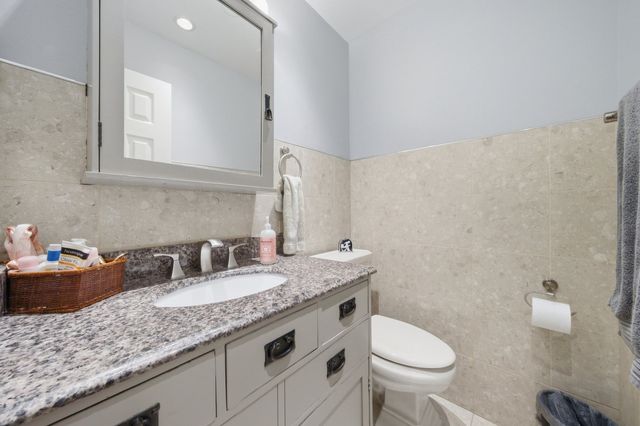 1626 W Greenleaf Avenue 1E, Chicago, IL 60626