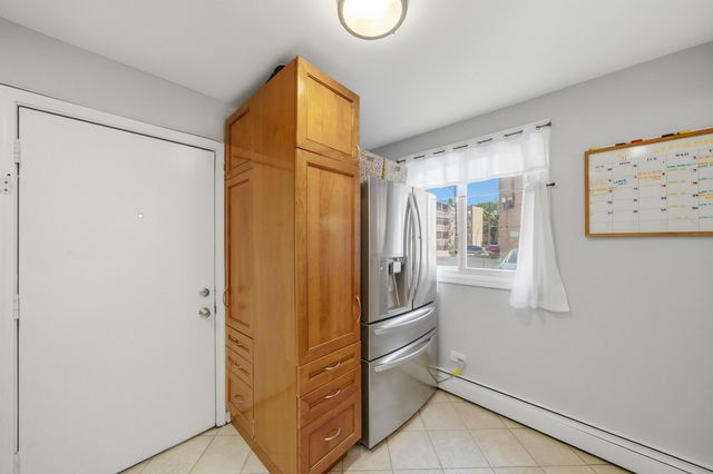 1626 W Greenleaf Avenue 1E, Chicago, IL 60626