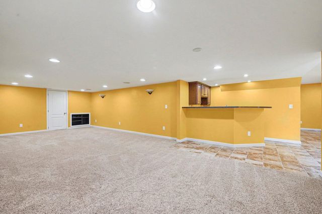 2324 Summerwoods Drive, Hebron, KY 41048