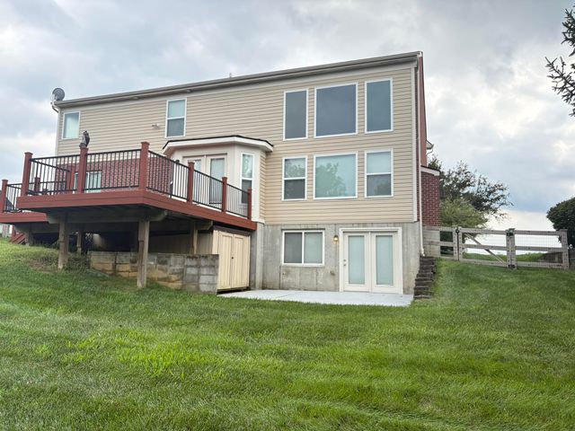 2324 Summerwoods Drive, Hebron, KY 41048