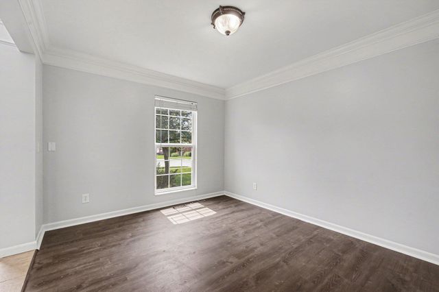 2324 Summerwoods Drive, Hebron, KY 41048