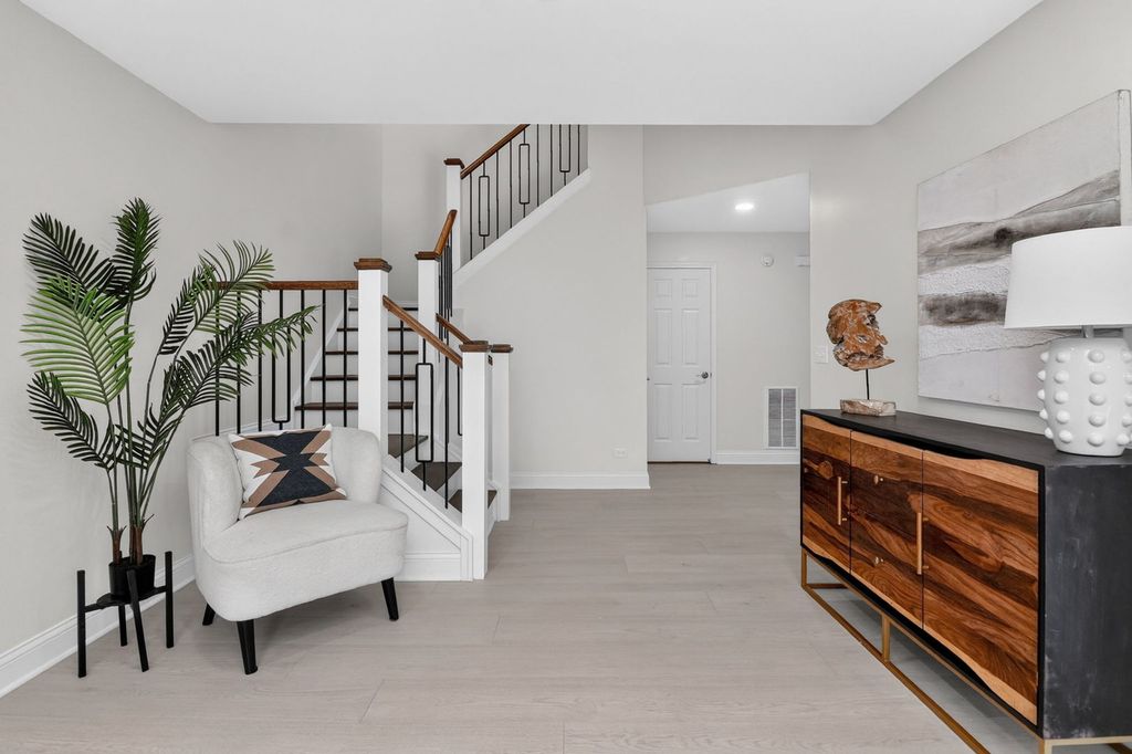 3113 Reflection Drive, Naperville, IL 60564 — photo 2