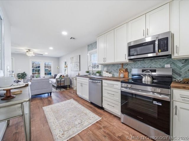 1115 N Garfield Avenue, Sand Springs, OK 74063