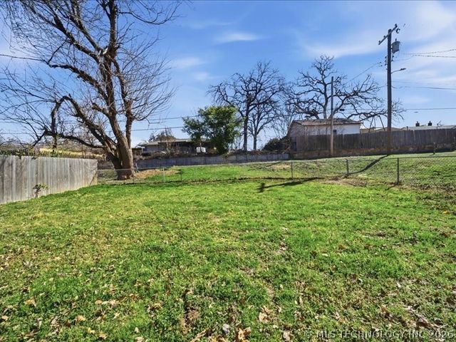 1115 N Garfield Avenue, Sand Springs, OK 74063