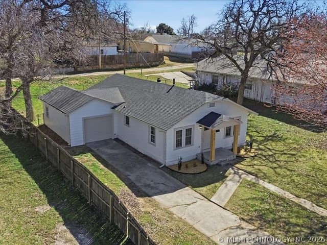 1115 N Garfield Avenue, Sand Springs, OK 74063