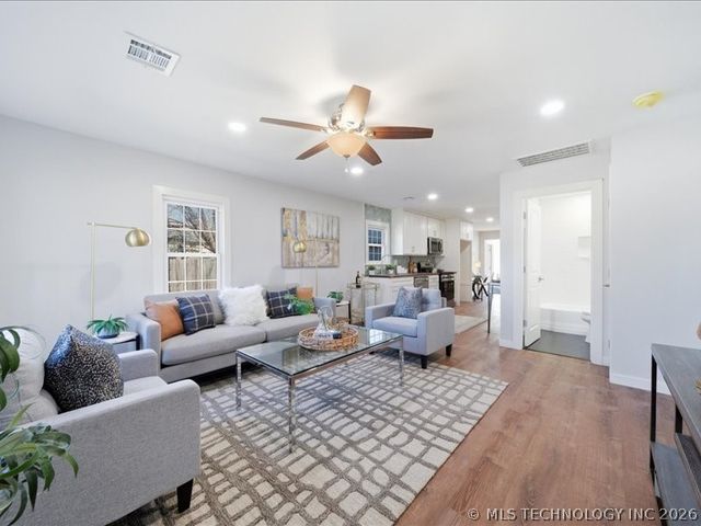 1115 N Garfield Avenue, Sand Springs, OK 74063