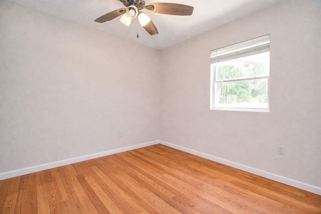 180 Maurine Lane, Cleveland, TX 77328