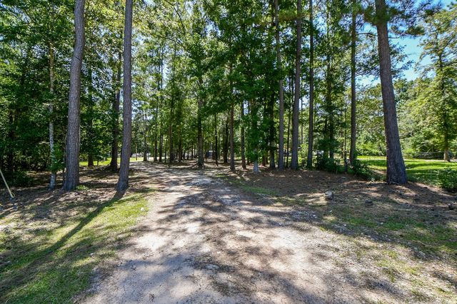 180 Maurine Lane, Cleveland, TX 77328