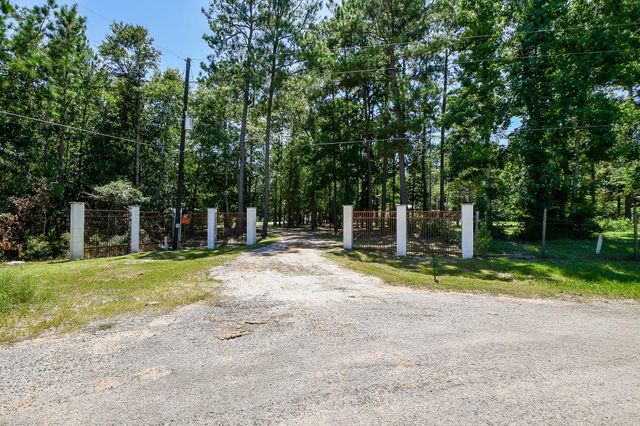 180 Maurine Lane, Cleveland, TX 77328