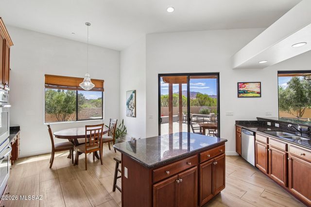 17095 S Rustling Leaf Trail, Vail, AZ 85641