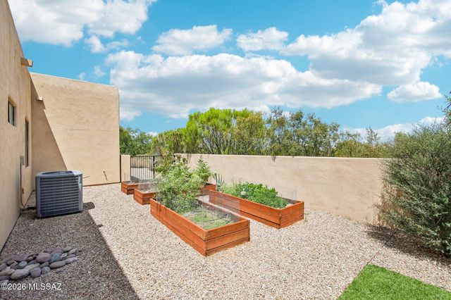 17095 S Rustling Leaf Trail, Vail, AZ 85641