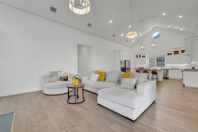 4729 Brockwell Drive, Carrollton, TX 75010