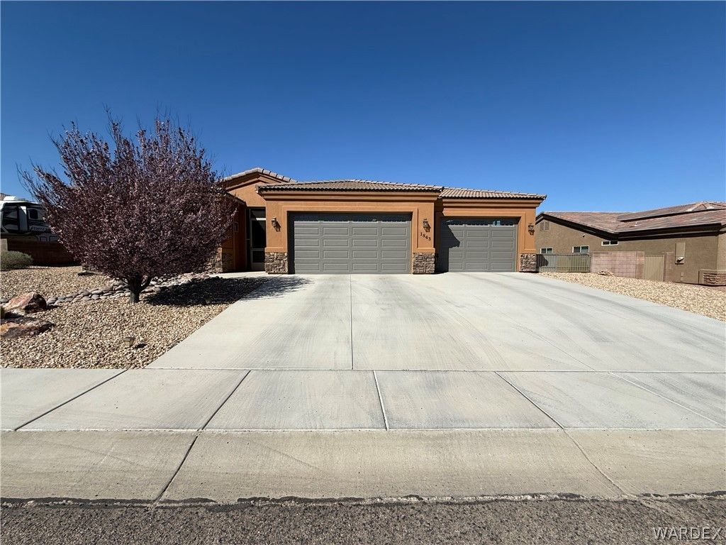 1843 E Blue Flame Street, Kingman, AZ 86409