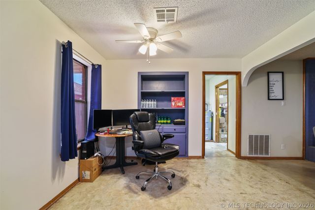 6322 State Road 70 E, Durant, OK 74701