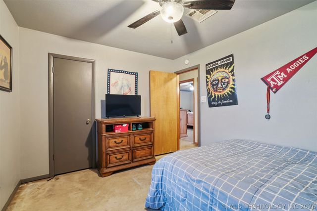 6322 State Road 70 E, Durant, OK 74701