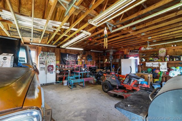 6322 State Road 70 E, Durant, OK 74701