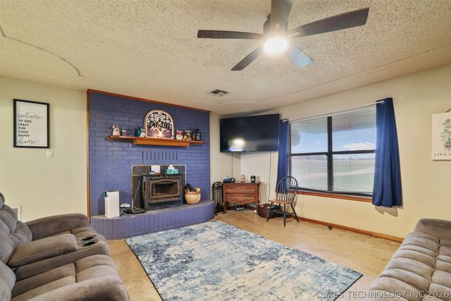 6322 State Road 70 E, Durant, OK 74701