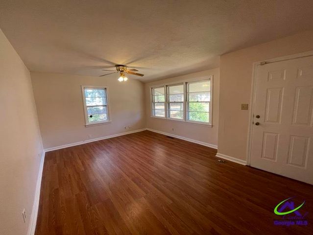 107 Springdale Drive, Warner Robins, GA 31088