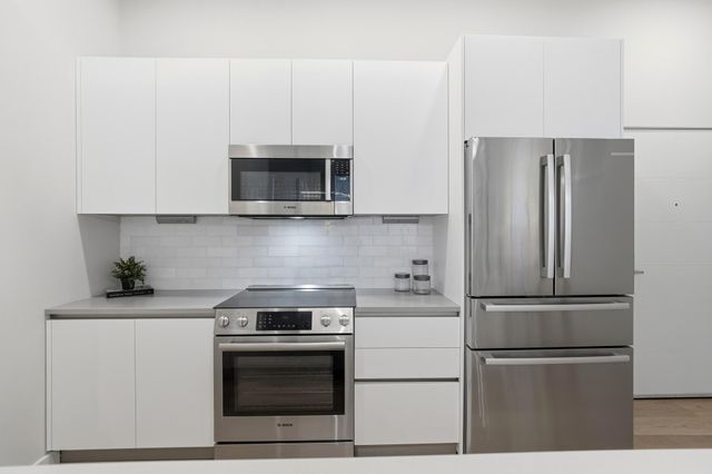 120 Main Street, 205 205, Newport, KY 41071