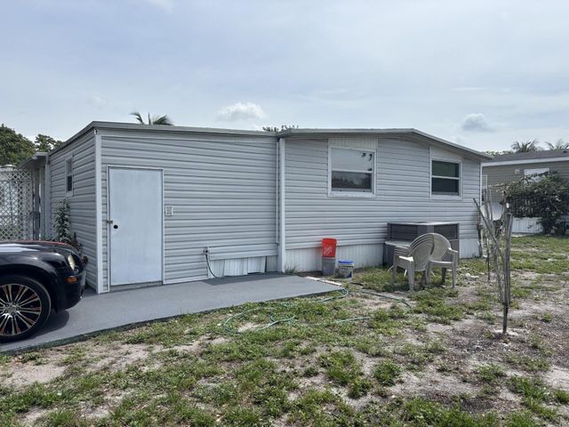 402 NW Nw 50th Court NW, Deerfield Beach, FL 33064