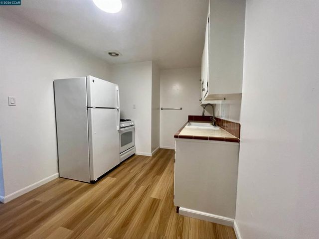 2134 Mcgee Ave, Berkeley, CA 94703