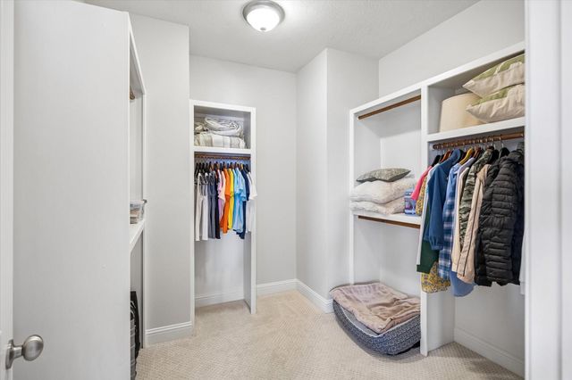 5610 Kiam Street F, Houston, TX 77007