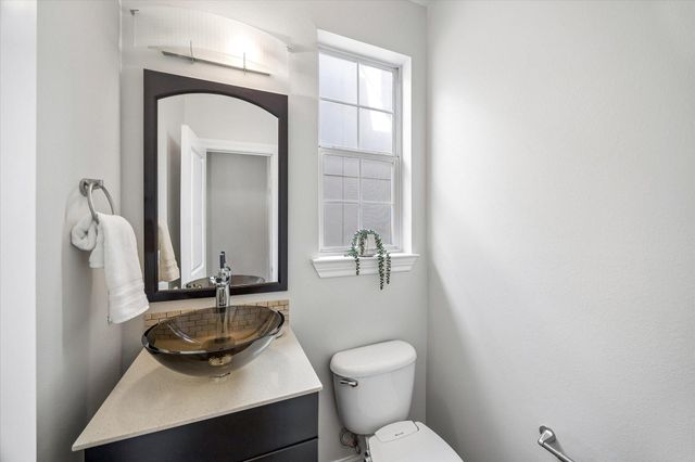 5610 Kiam Street F, Houston, TX 77007