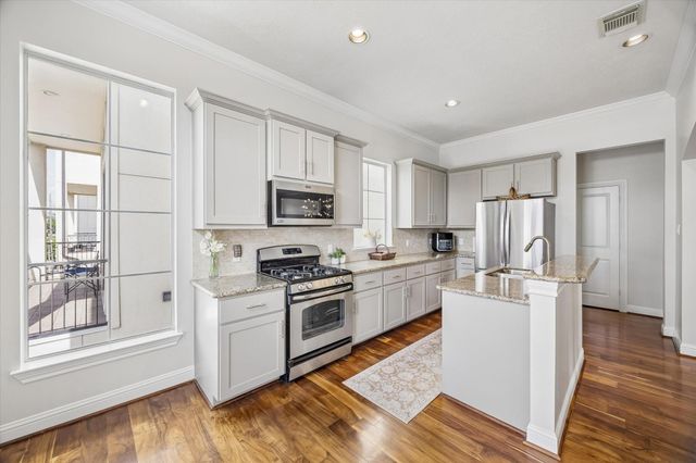 5610 Kiam Street F, Houston, TX 77007