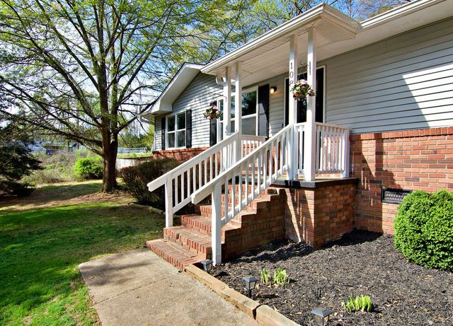 108 Oakway Drive, Seneca, SC 29678