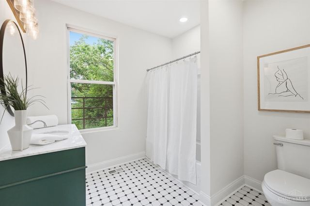136 Dorchester Avenue, Cincinnati, OH 45219