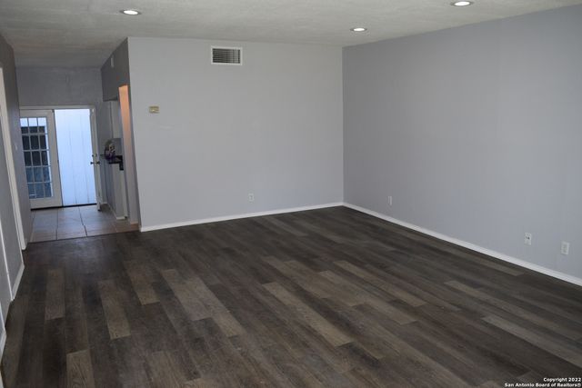 8119 SCOTTSHILL, San Antonio, TX 78209