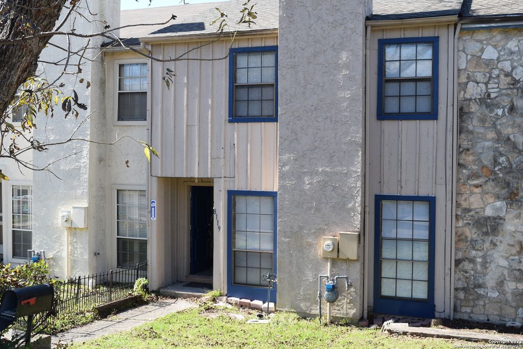 8119 SCOTTSHILL, San Antonio, TX 78209
