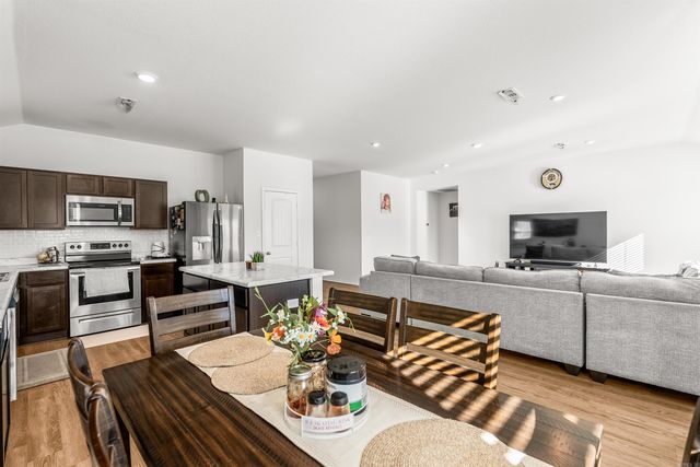 130 Jo Park Ln, Maumelle, AR 72113