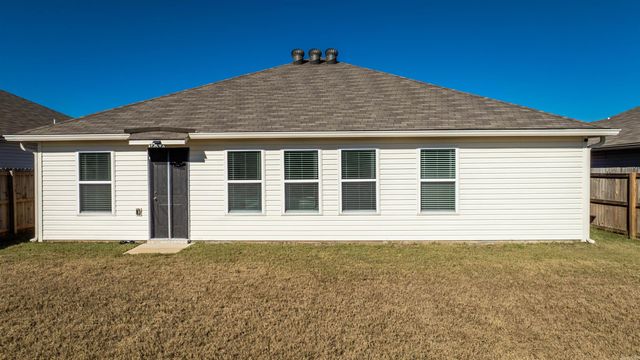 130 Jo Park Ln, Maumelle, AR 72113