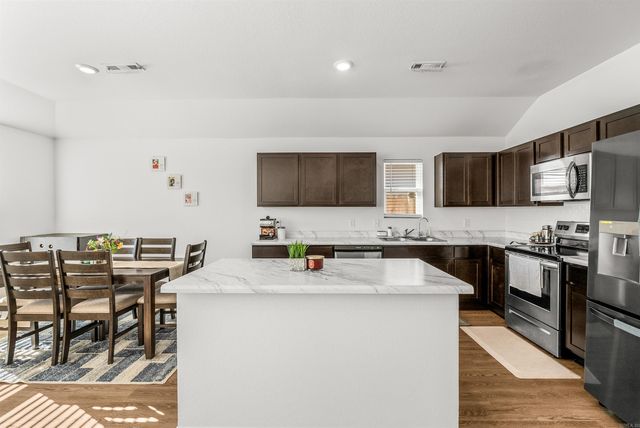 130 Jo Park Ln, Maumelle, AR 72113