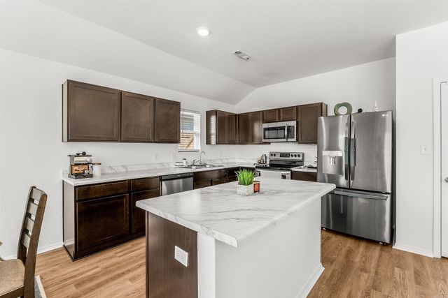 130 Jo Park Ln, Maumelle, AR 72113