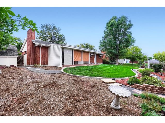 687 S Oswego Ct, Aurora, CO 80012