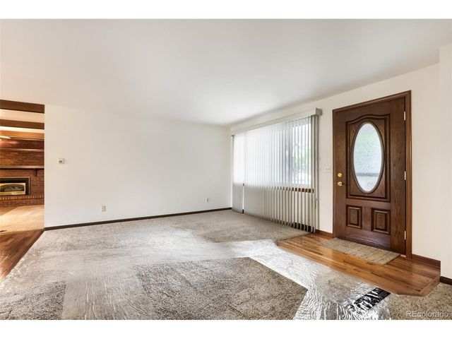 687 S Oswego Ct, Aurora, CO 80012