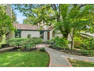 991 Sw Westwood Dr, Portland, OR 97239