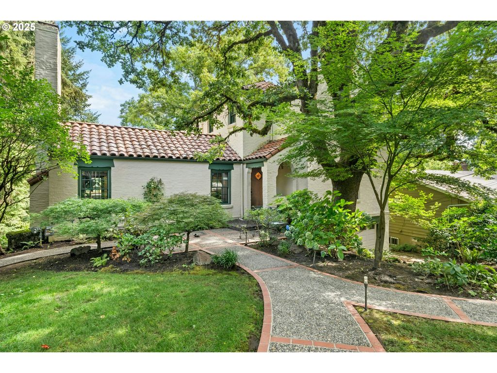 991 Sw Westwood Dr, Portland, OR 97239