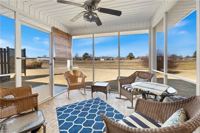 11135 Bear Drive, Farmington, AR 72730