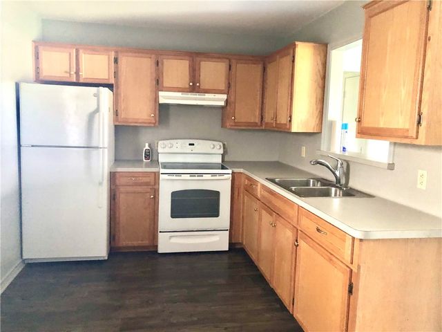 401 W Depot St, Refugio, TX 78377