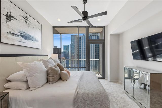 240 E Illinois Street 3101, Chicago, IL 60611