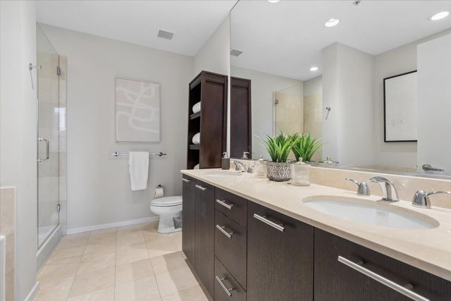240 E Illinois Street 3101, Chicago, IL 60611