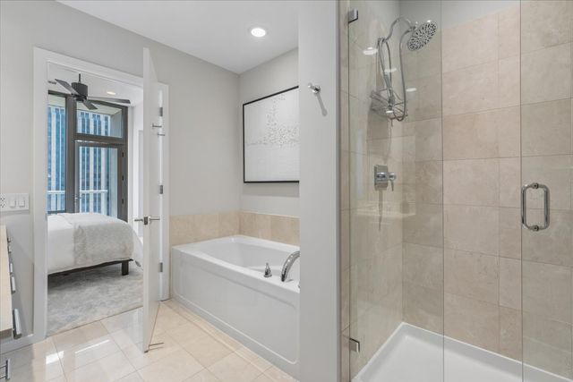 240 E Illinois Street 3101, Chicago, IL 60611