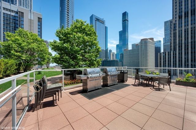 240 E Illinois Street 3101, Chicago, IL 60611