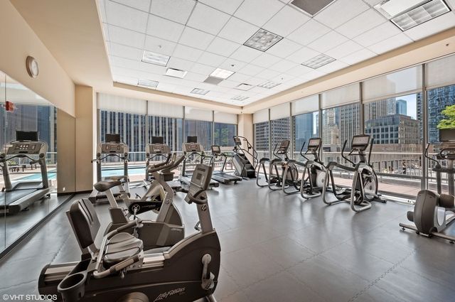 240 E Illinois Street 3101, Chicago, IL 60611