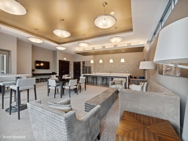 240 E Illinois Street 3101, Chicago, IL 60611