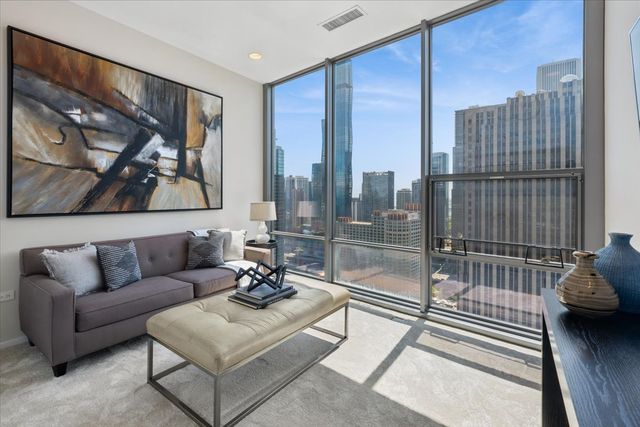 240 E Illinois Street 3101, Chicago, IL 60611