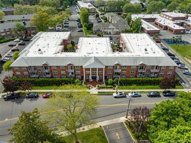 250 N Village Avenue A20, Rockville Centre, NY 11570